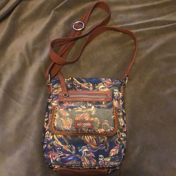 Sakroots Handbags - $10 FINAL • EUC Sakroots purse
